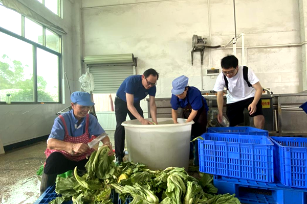 加工所农产品精深加工先锋队科技人员赴灵山县开展科技服务工作